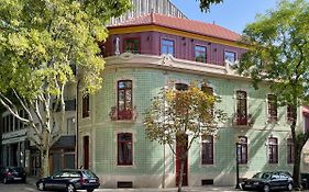 Victoria House